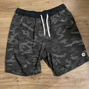 Vuori Mens Kore Short Size Medium